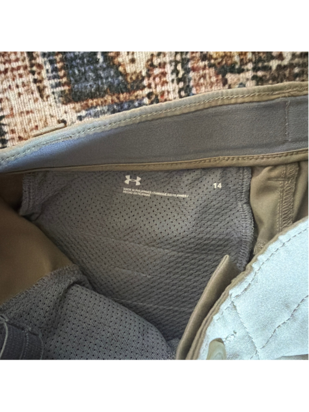 Boys Under Armour Casual Pants Size 14 Beige - Picture 2 of 3